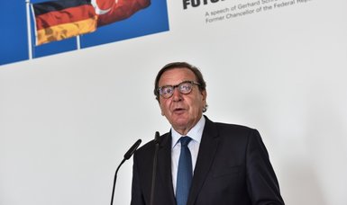 Social Democrats not to penalize former German chancellor Gerhard Schröder for Russia ties
