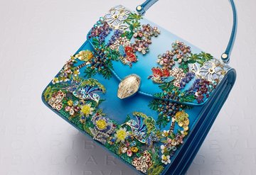 Mary Katrantzou x Bulgari: Büyüleyici Çantalar