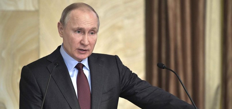 PUTIN EXTENDS BAN ON WESTERN FOOD IMPORTS