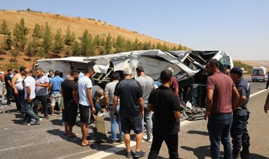 Several people killed in Turkish province of Gaziantep as bus crashes at accident site