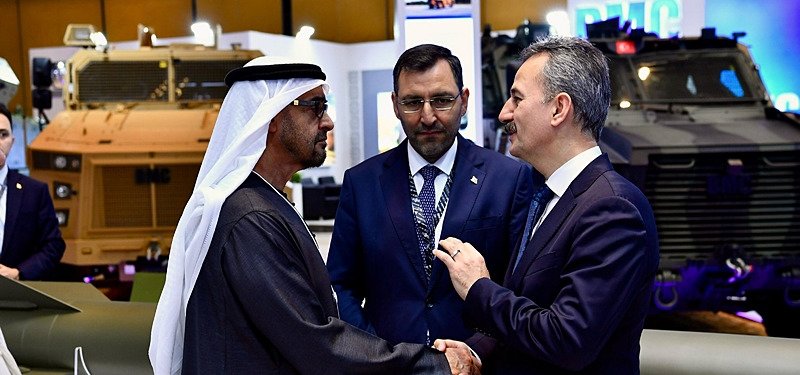 Turkish defense industry agency head meets UAE president at defense expo