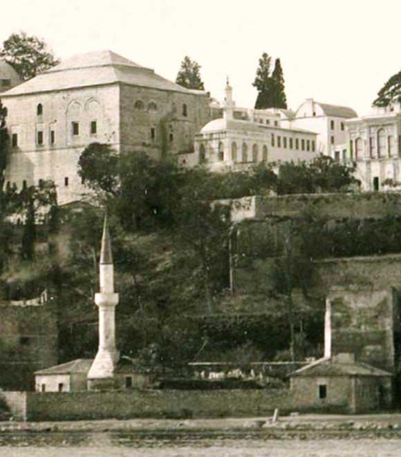 YEDEKÇİLER CAMİİ