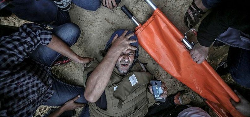 ISRAELI FIRE WOUNDS AP CAMERAMAN, 24 PALESTINIANS: MINISTRY