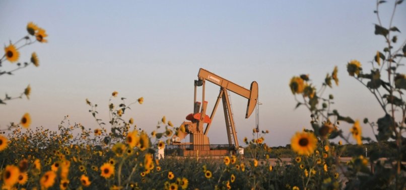 OIL PRICES RISE AFTER U.S. DECISION TO RAISE DEBT LIMIT