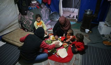 Refugee camps in Syria’s Idlib mark first iftar