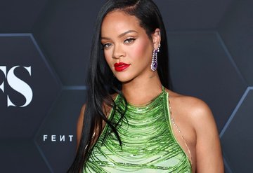 Rihanna’dan Fenty Hair Müjdesi