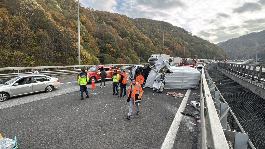 BOLU DAĞI’NDA ZİNCİRLEME KAZA