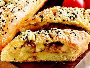 Patlıcanlı ve Dil Peynirli Börek