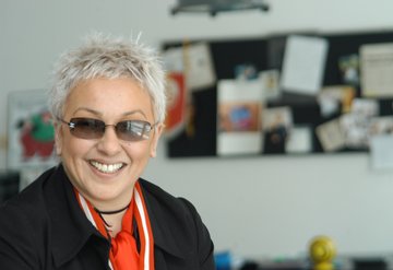Turizm işini çok sevdi