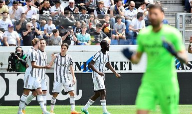 Juventus up to second in Serie A with 2-0 win at Atalanta