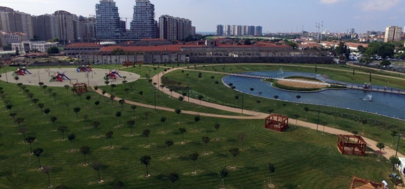 ISTANBUL BECOMES GREENER AS 5 LARGE CITY PARKS OPEN