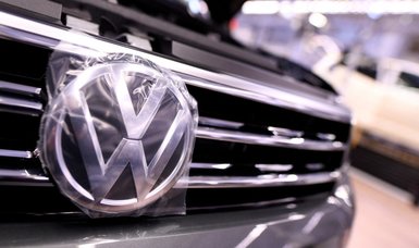 Volkswagen, trade union agree on wage increases for German employees