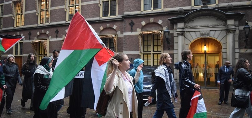 THOUSANDS RALLY IN HAGUE TO SHOW SOLIDARITY WITH PALESTINE
