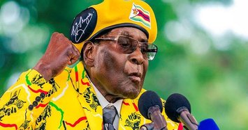 End nears for Mugabe as ruling party turns against him