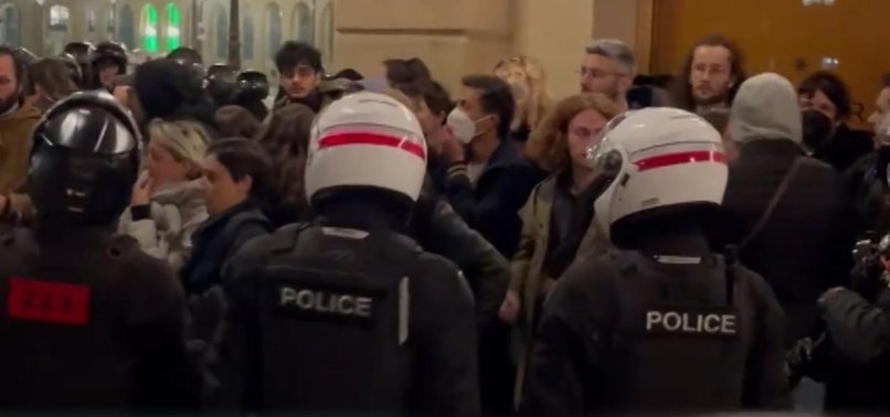 FAR-RIGHT EXTREMISTS ASSAULT ENVIRONMENTALISTS DURING LYON PROTEST, LEAVING FOUR INJURED