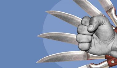 SIKIYSA YÜZÜME SÖYLE…