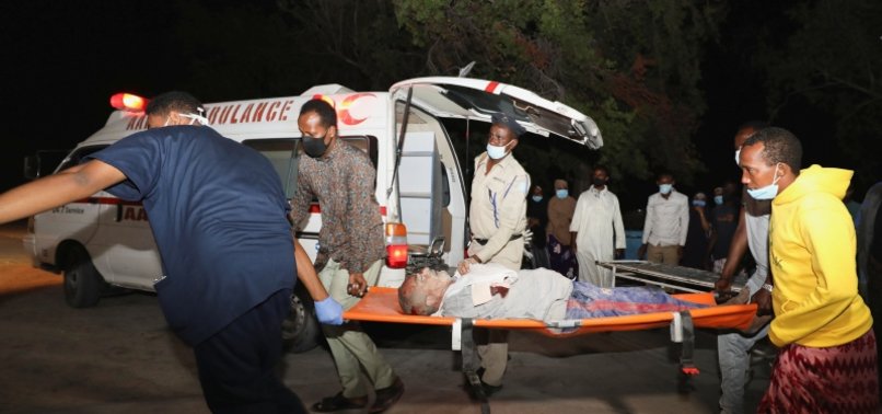 BOMB BLAST IN RESTAURANT IN SOMALIA KILLS AT LEAST 5