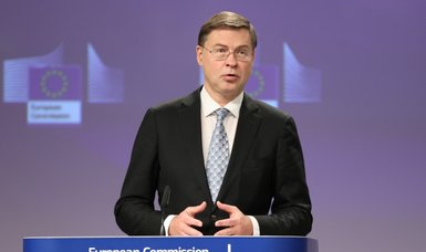 EU commission recommends funding freeze for Hungary