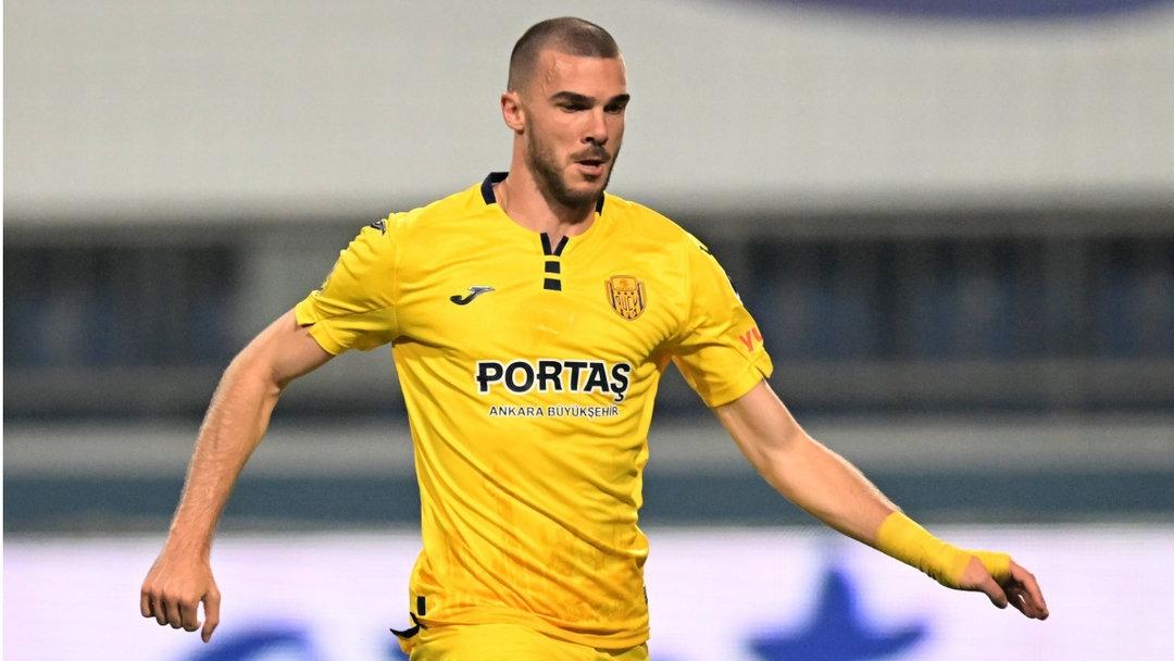 EYÜPSPOR STOPERİNİ BOSNA’DA BULDU