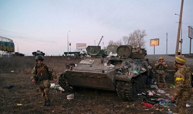 Russian troops take two towns in southeastern Ukraine