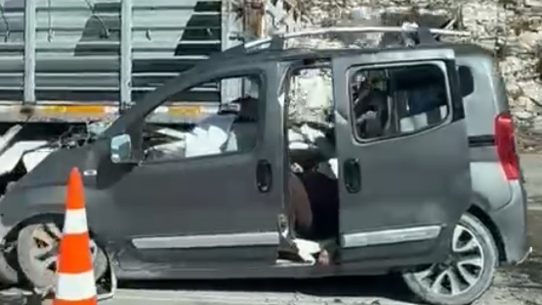 ADANA’DA 5 ÖLÜMLÜ KAZA