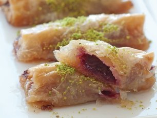 Vişneli Baklava