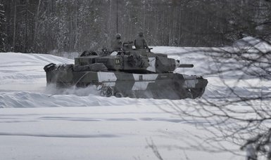Sweden to send up to 10 Leopard tanks to Ukraine