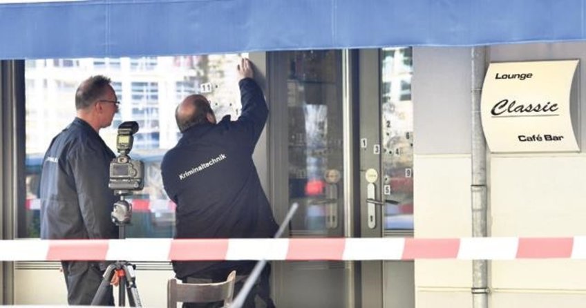 Berlin’de cafeye kurşun yağdırdılar