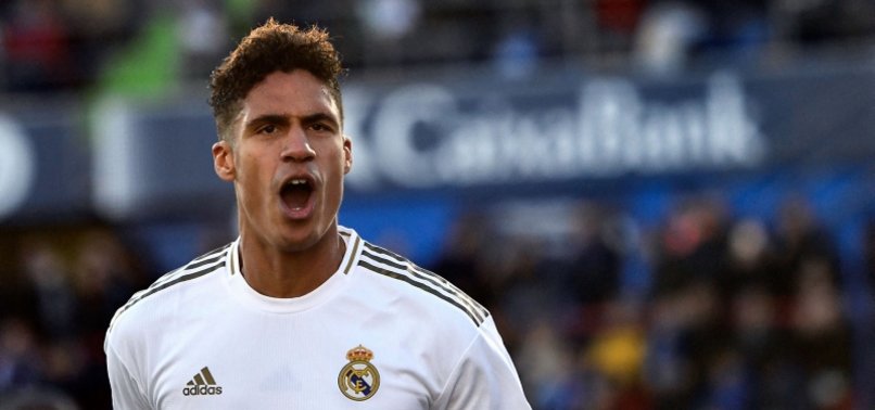 VARANE TO JOIN MANCHESTER UNITED