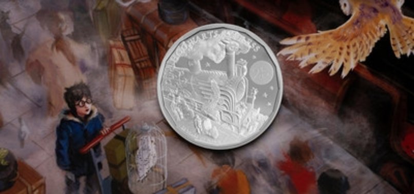 HARRY POTTER THEMED COIN FEATURING THE HOGWARTS EXPRESS IS LAUNCHED