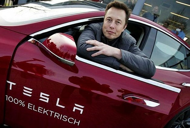 TESLA'NIN YENİ YÖNETİM KURULU BAŞKANI DENHOLM OLDU
