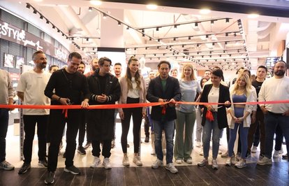 ahrefindexhummelclasstkktLnktargetblankhummelaDNAkonseptliyenimağazasınıaçtı