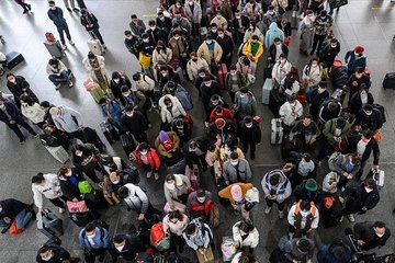 Çin’de Bahar Bayramı tatilinde yerli turist sayısı 596 milyon oldu