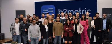 VerianalitiğiplatformuB2Metrice125milyondolarahrefindexyatirimclasstkktLnktargetblankyatırıma