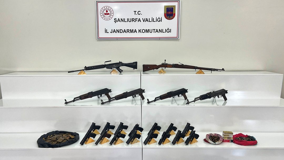 SİLAH KAÇAKÇILARINA OPERASYON