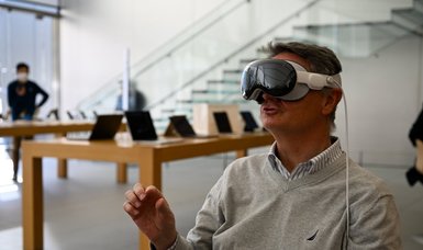 Apple Vision Pro users returning products due to headaches and impracticability
