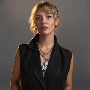 Melisa Döngel  – Kimdir