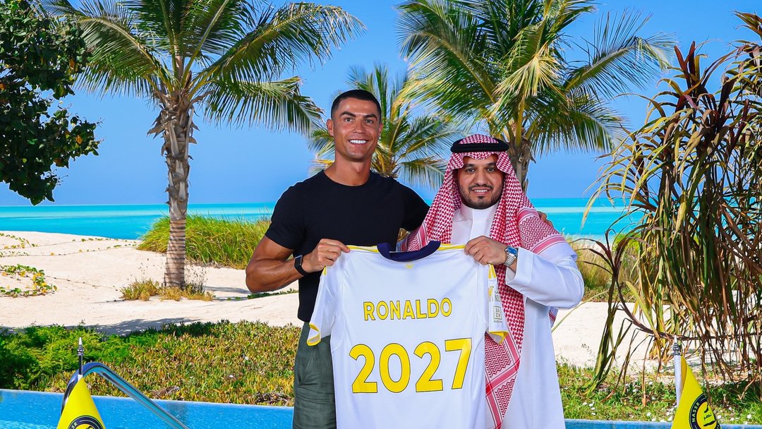 CRISTIANO RONALDO AL-NASSR İLE UZATTI