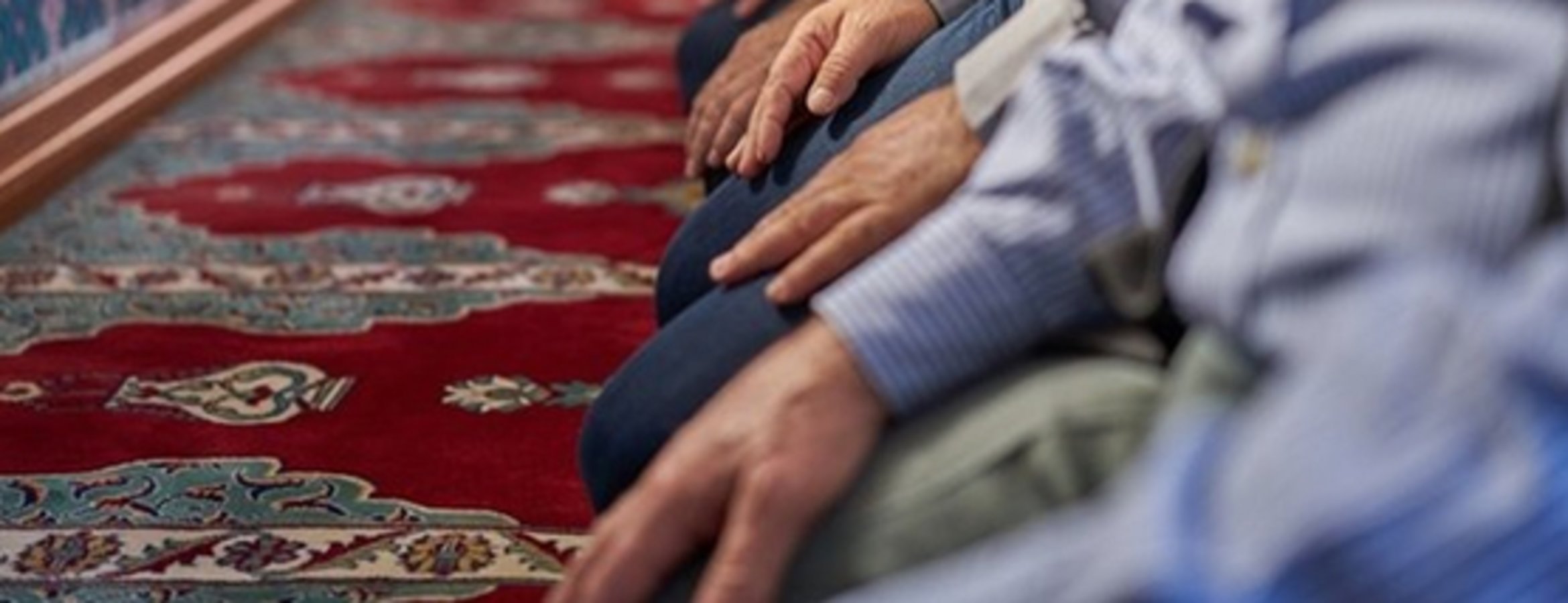 Cuma namazı vaktinde çalışmak caiz midir?