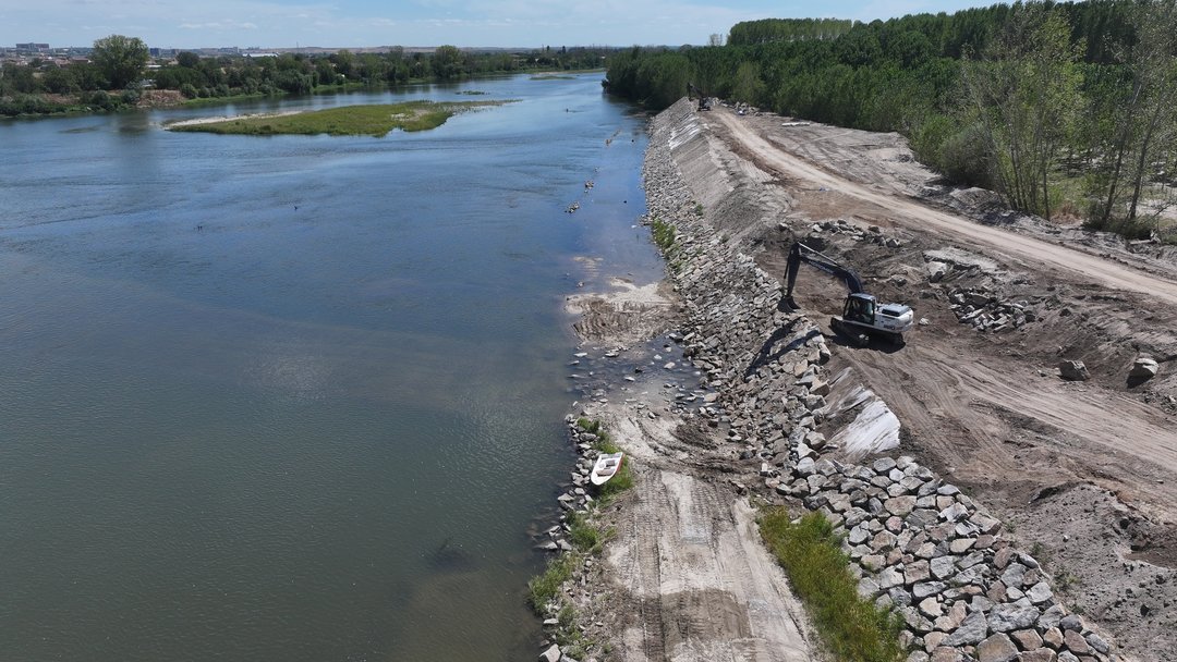 MERİÇ NEHRİ KIYISINDAKİ SETLER GÜÇLENDİRİLİYOR