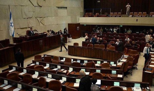 Gantz’s centrist party submits bill to dissolve Israeli parliament