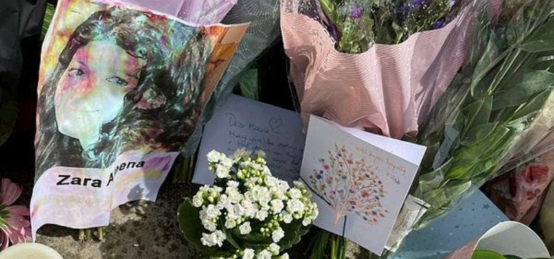 HUNDREDS WALK PATH OF WOMAN KILLED IN RECENT LONDON ATTACK