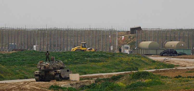 ISRAELI RIGHTS GROUP SAYS ISRAELI BUFFER ZONE IN GAZA WAR CRIME