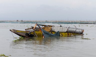 Death toll from Philippine boat capsize rises to 27