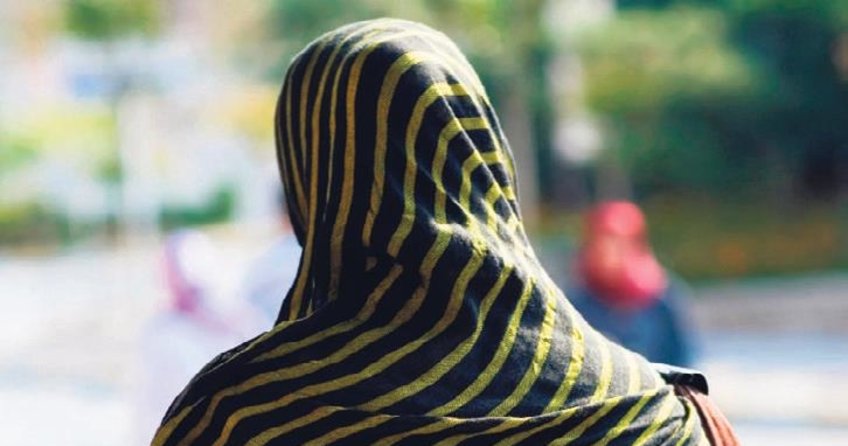 Başörtülü kadına tazminat ödenecek