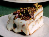 Fıstık Krokanlı Pasta