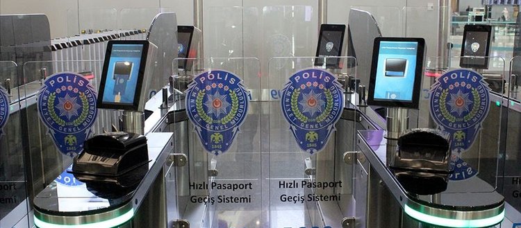 İstanbul Havalimanı’nda ’Hızlı Pasaport Geçiş Sistemi’ başladı