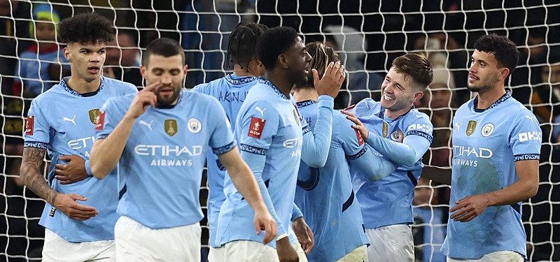 Man City thrash Salford 8-0 to reach FA Cup fourth round