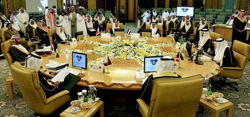 QATARI MEDIA DECRY BLOCKADE ON DAY OF GCC SUMMIT