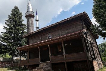 İznik’in Mirası: Çivisiz Ahşap Cami Yüzyıllara Meydan Okuyor!